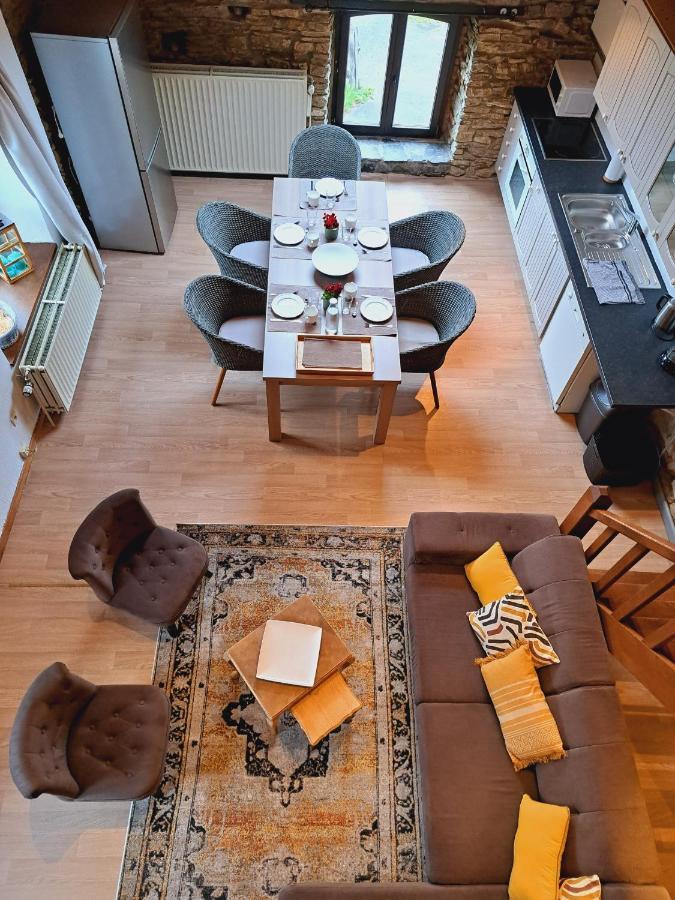 Le - Maison De *